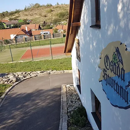 Osada Havranu 3* Hnanice (Znojmo)