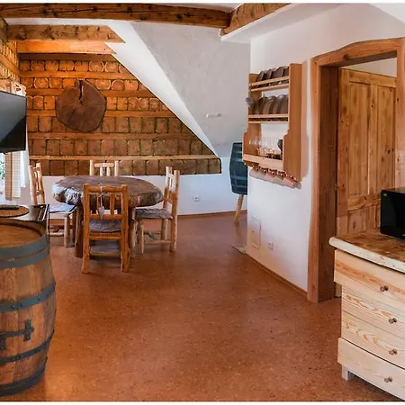 Osada Havranů Penzion 3*