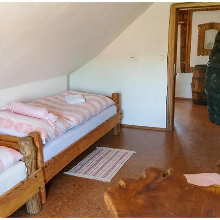 Konukevi Osada Havranů Hnanice (Znojmo)