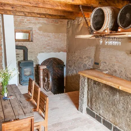 Osada Havranů 3* Hnanice (Znojmo)