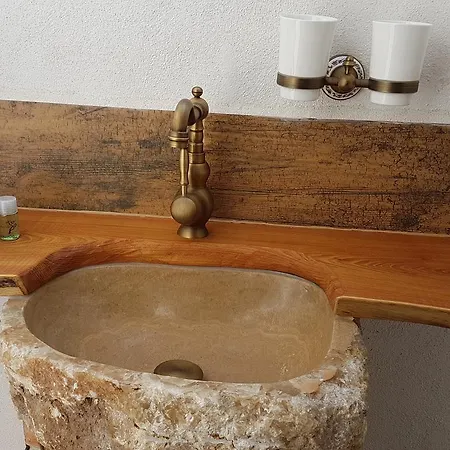 Osada Havranu 3* Hnanice (Znojmo)