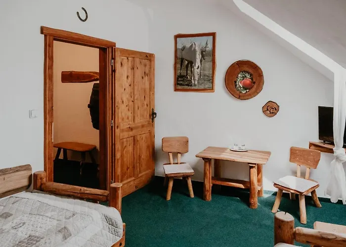 Osada Havranu 3* Hnanice (Znojmo)