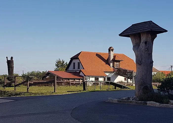 Guest house Osada Havranu 3*