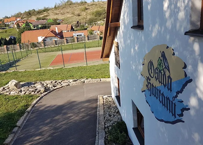 Osada Havranu 3* Hnanice (Znojmo)